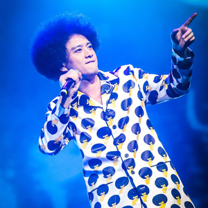 裸男男同大学生xnxx
