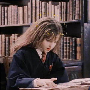 裸男男同大学生xnxx
