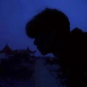 裸男男同大学生xnxx
